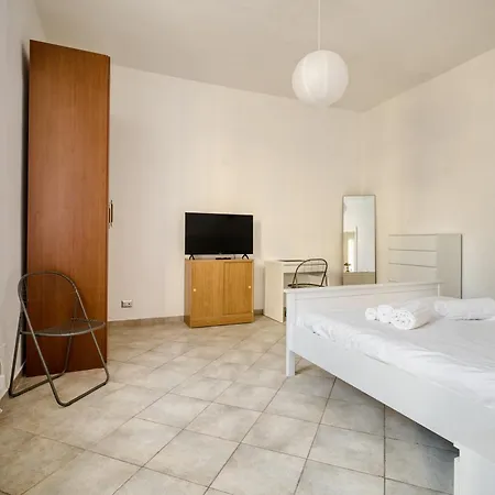 Domusmi Fioravanti Apartment *