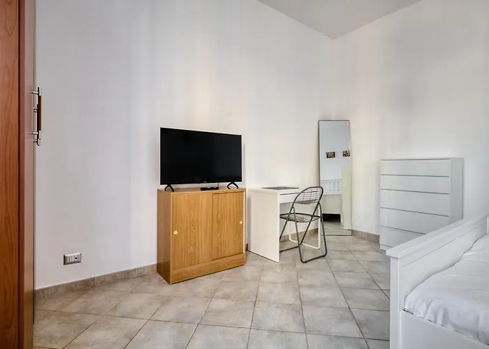 Domusmi Fioravanti Apartment