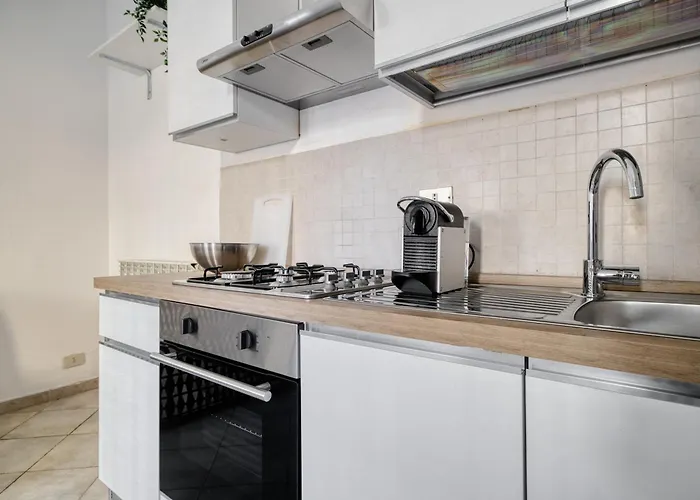 Domusmi Fioravanti Apartment *